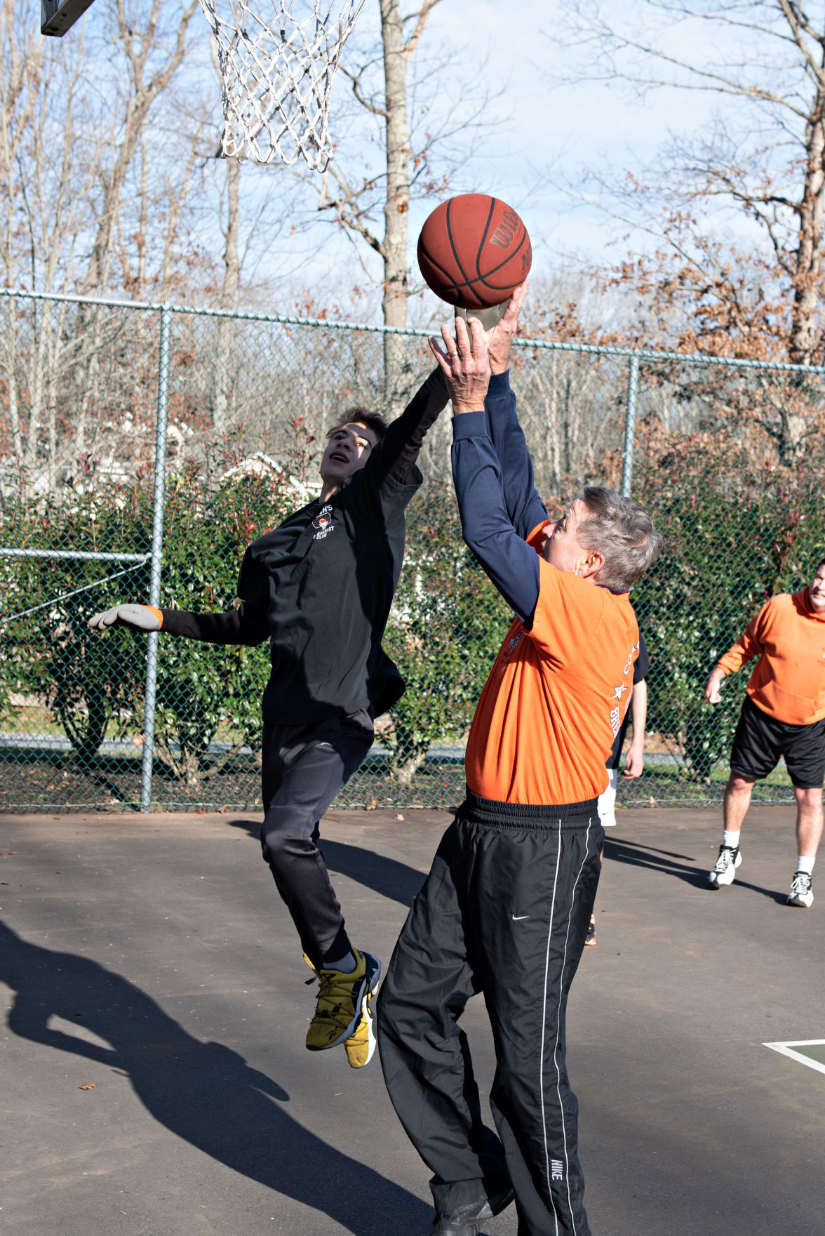 010321_nws_50hoopsclub